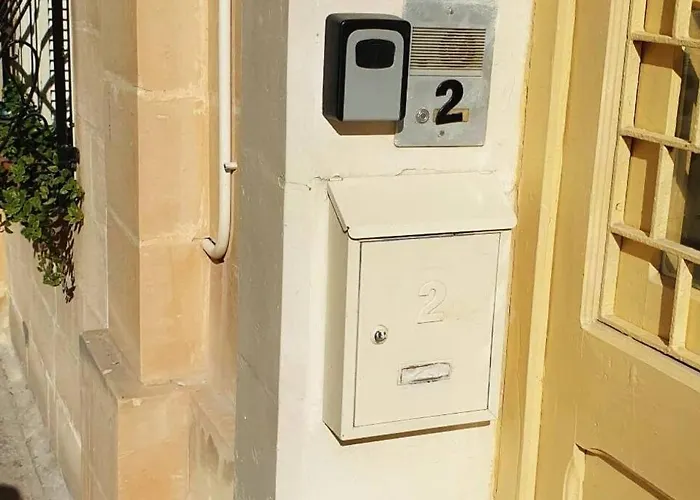 With Harbour Veiw Apartman *