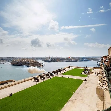 With Harbour Veiw Valletta