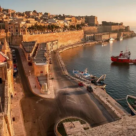 With Harbour Veiw Valletta