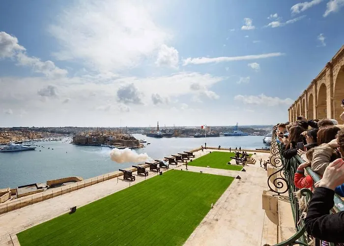 With Harbour Veiw Валетта