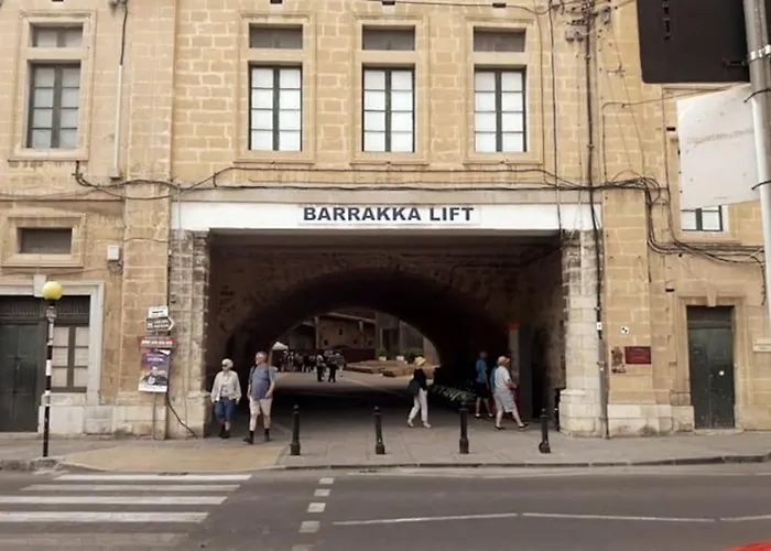 With Harbour Veiw * Валетта