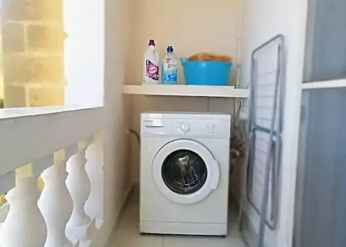 아파트 With Harbour Veiw 발레타